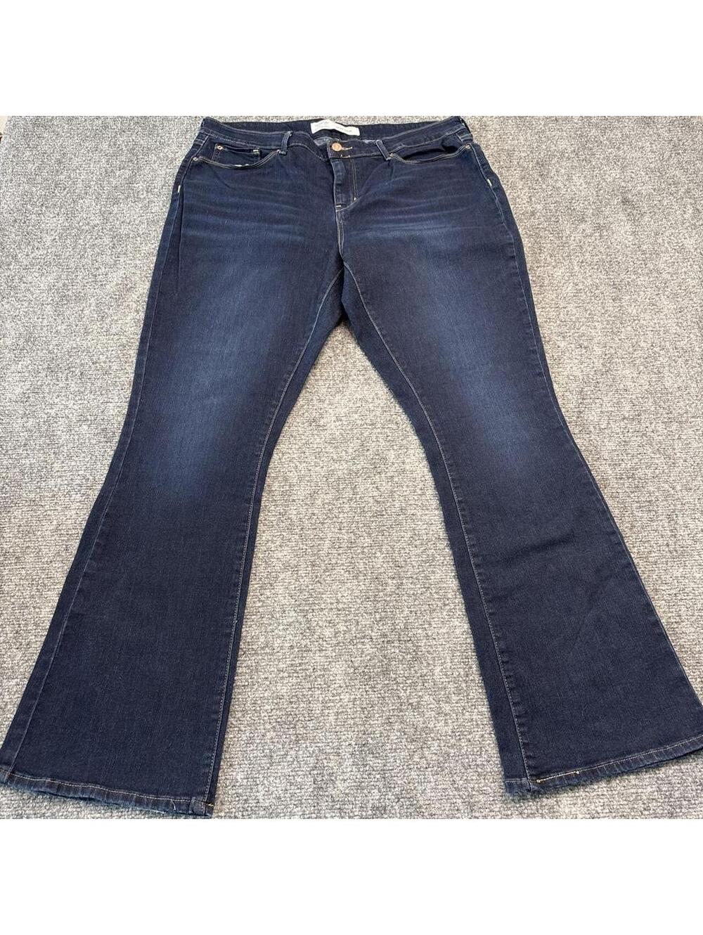 Levi's Women's Navy and Blue Jeans